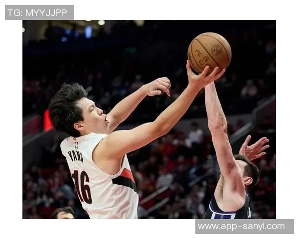 杨瀚森面临内线成功率低与三分球不达标的挑战正在逐步适应比赛节奏